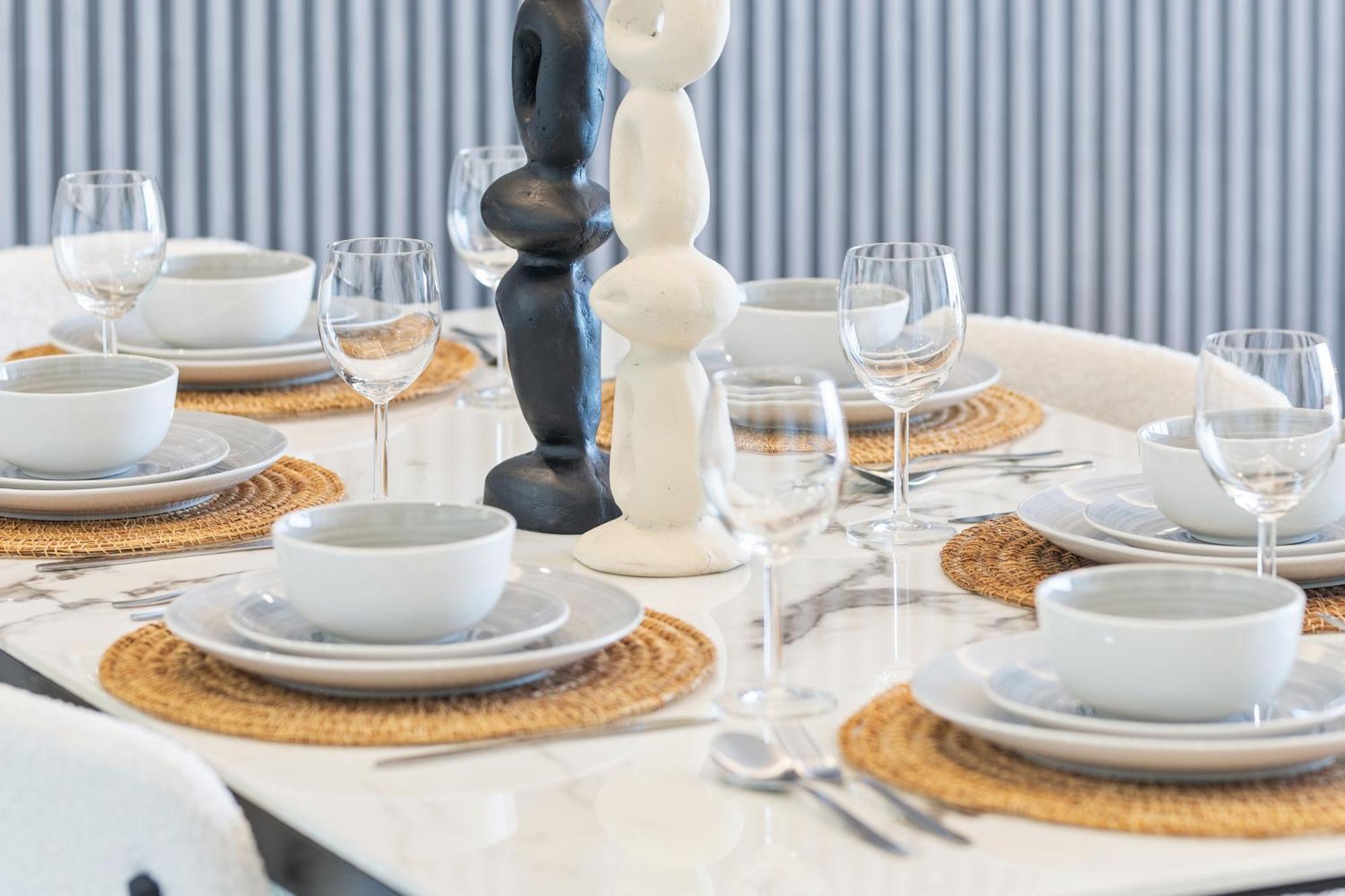 Апартаменти Luxury With Burj Khalifa Views & Infinity Pool